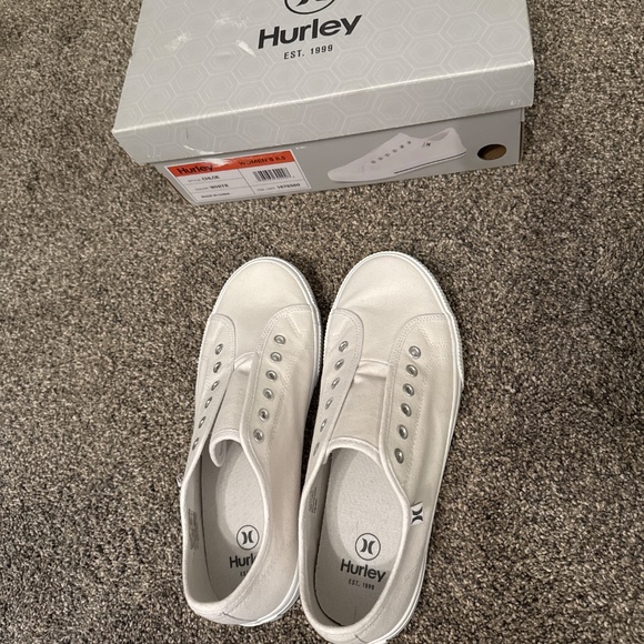 Women’s white Chloe Hurley shoe - Picture 3 of 4